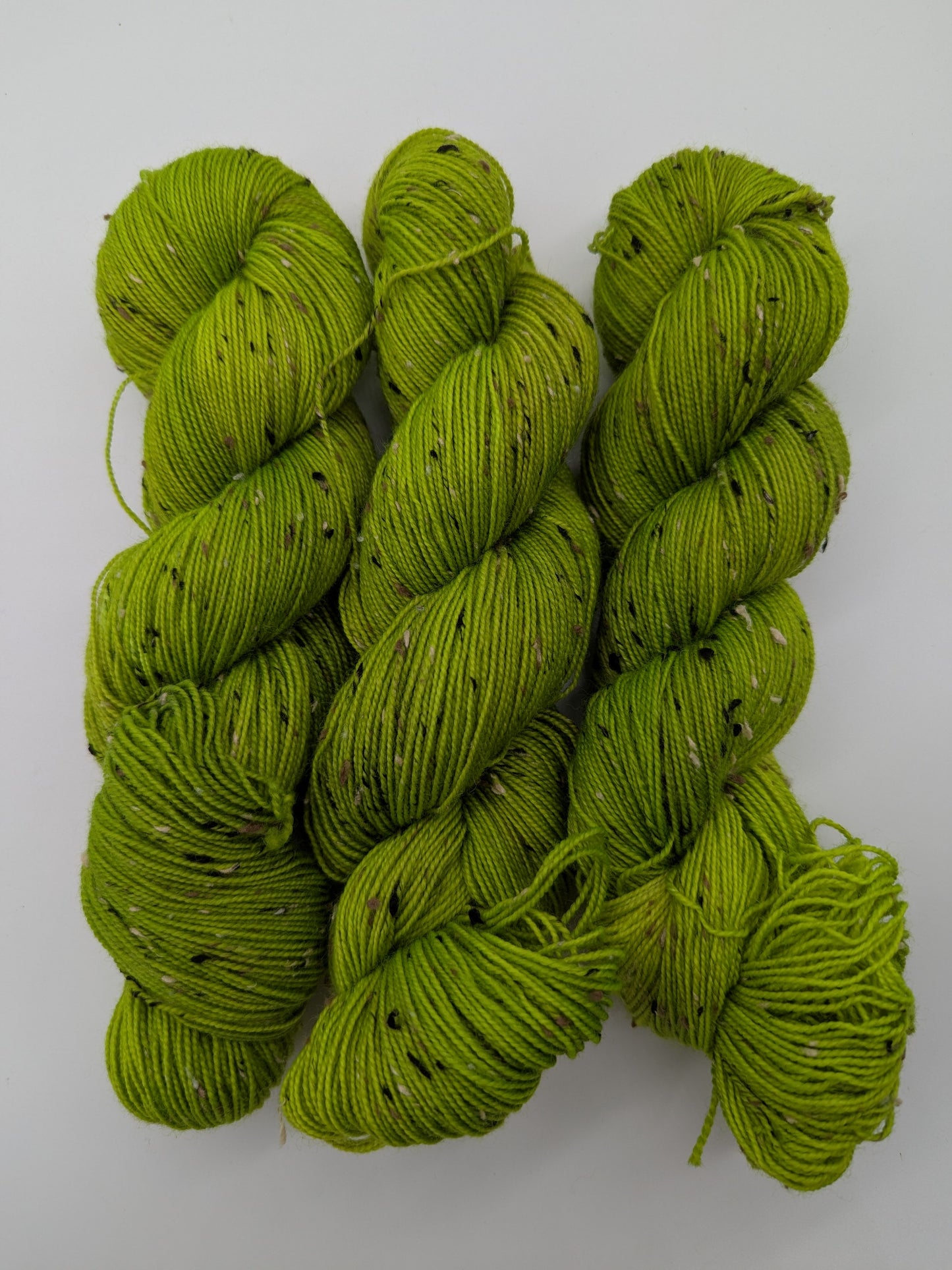 Merino Nep 4ply: Tennis green